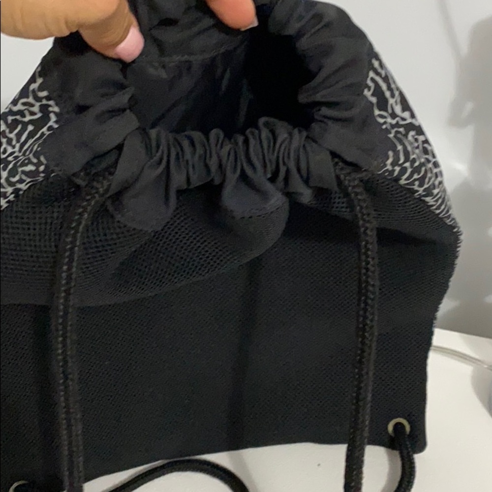 Back pack - Picture 3 of 4